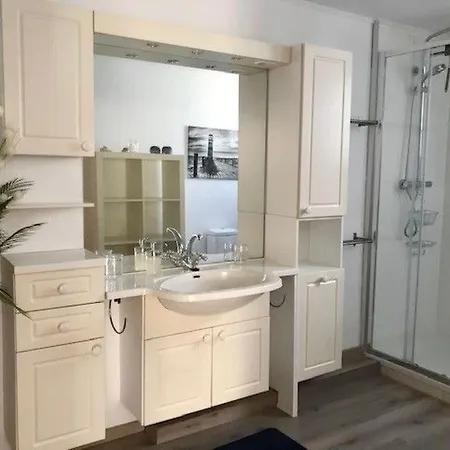 Haus De Blauwe Reiger By Interhome * Wervershoof